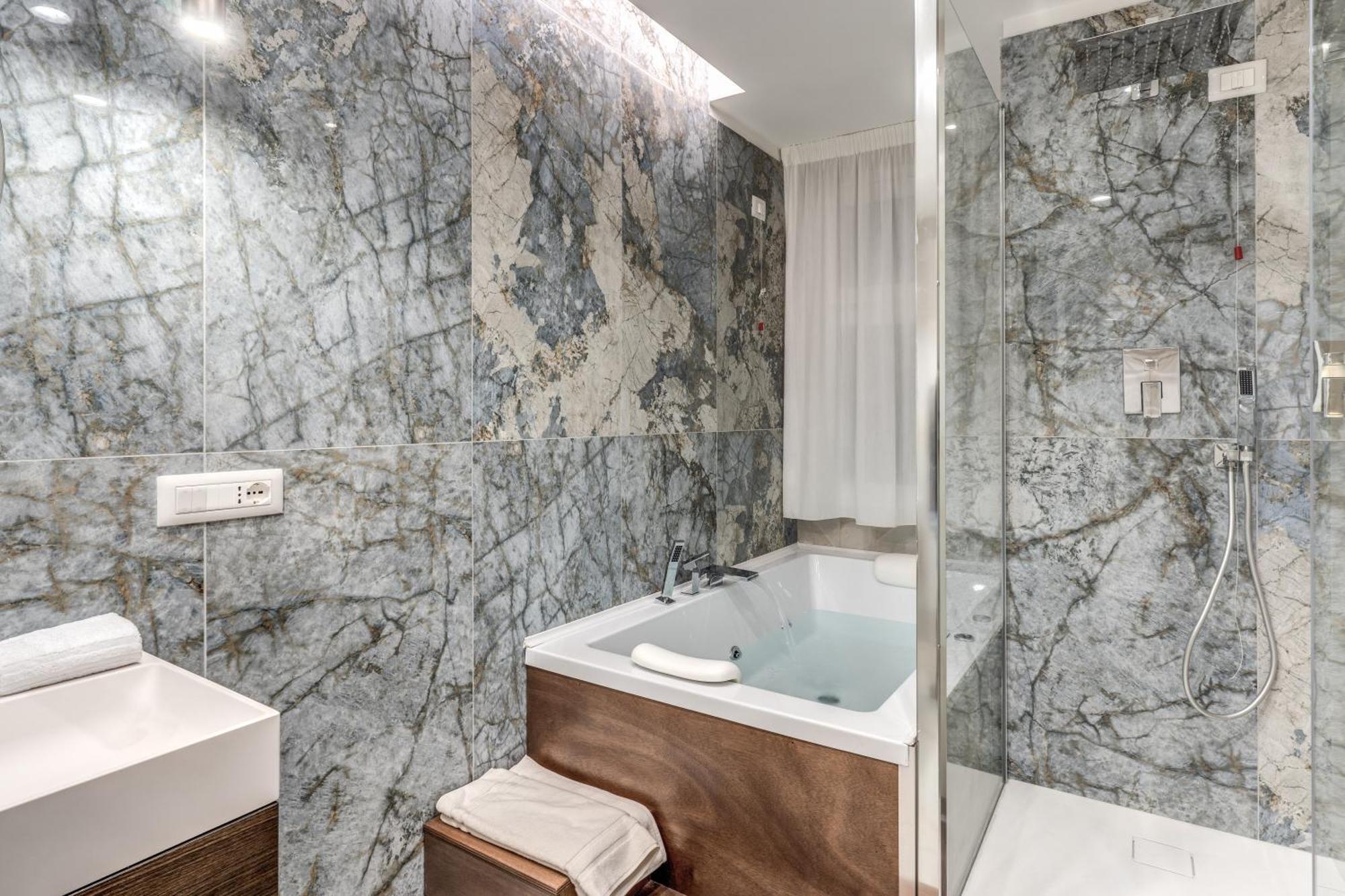 Le Stanze Di Venere Hotel Naples Exterior photo